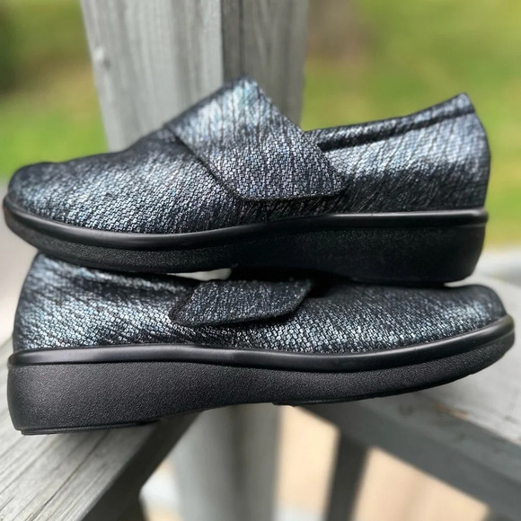 ALEGRIA PG Lite Lauryn Blue Metallic Leather Comfort Clogs Women's 41 10.5/11 - Picture 6 of 15